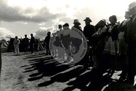 Brasiguaios acampados (Novo Mundo-MS, jul. 1985) [fotografia] / Fotógrafo(a) : Cácia Cortez. -- Ref.: BR-SPMST_MST-SN-CIN_AMP_000016-000072-ACP.