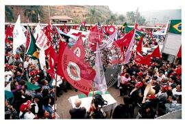 Marcha Popular pelo Brasil (Juíz de Fora-MG, [sem data]) [fotografia] / Fotógrafo(a) : Douglas Mansur. -- Ref.: BR-SPMST_MST-SN-CIN_AMP_001412-011418-MAC.