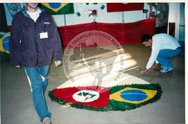 Encontro Nacional de Secretarias, 2o (Cajamar-SP, 09 jul. 2001) [fotografia] / Fotógrafo(a) : Leticia Barqueta. -- Ref.: BR-SPMST_MST-SN-CIN_AMP_000950-007503-ENC.