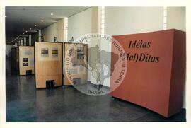 Exposição "Cidadão sob suspeita" (São Paulo (Estado), 12 mai. 1997) [fotografia] / Fotógrafo(a) : Douglas Mansur. -- Ref.: BR-SPMST_MST-SN-CIN_AMP_001032-008185-ELF.