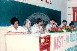 Aniversário de um ano no Assentamento "10 de abril" do MST (Ceará, 10 abr. 1992) [fotografia] / Fotógrafo(a) : Vera Vilar. -- Ref.: BR-SPMST_MST-SN-CIN_AMP_000318-001551-ASS.