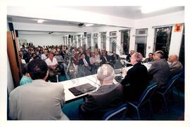 Tribunal Permanentes dos Povos (São Paulo-SP, 17 mar. 2000) [fotografia] / Fotógrafo(a) : Douglas Mansur. -- Ref.: BR-SPMST_MST-SN-CIN_AMP_000155-001122-ACS.