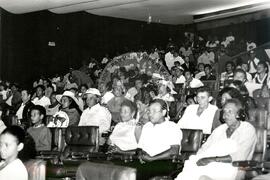 Tribunal Internacional - Julgamento dos massacres ([sem local], [sem data]) [fotografia] / Fotógrafo(a) : Francisca P. Montejo. -- Ref.: BR-SPMST_MST-SN-CIN_AMP_001147-009684-RIT.