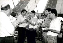 Acampamento Nacional (Brasília-DF, ago. 1996) [fotografia] / Fotógrafo(a) : Francisca P. Montejo. -- Ref.: BR-SPMST_MST-SN-CIN_AMP_001835-013984-OCU.