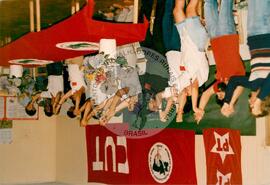 Encontro de Jovens Assentados (Santa Catarina, 1989) [fotografia] / Fotógrafo(a) : Arquivo MST ; Chiquinho. -- Ref.: BR-SPMST_MST-SN-CIN_AMP_001922-014465-SJM.