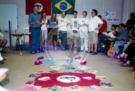 Encontro Amigos do MST (França, 2001) [fotografia] / Fotógrafo(a) : [sem autoria]. -- Ref.: BR-SPMST_MST-SN-CIN_AMP_001139-009528-RIT.