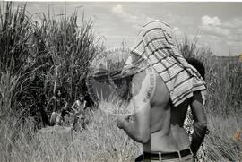 Grupo Projeto Liberdade-Despejo Fazenda Pandeny (São Paulo (Estado), [sem data]) [fotografia] / Fotógrafo(a) : Douglas Mansur. -- Ref.: BR-SPMST_MST-SN-CIN_AMP_001791-012951-VPP.