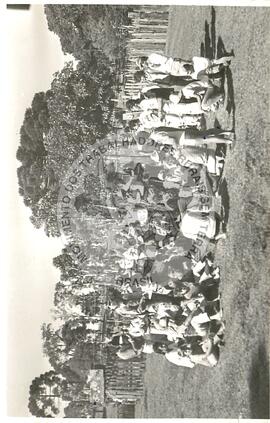 Assentamento do MST [sem identicação] (Dionísio Cerqueira-SC, set. 1995) [fotografia] / Fotógrafo(a) : Débora Lerrer. -- Ref.: BR-SPMST_MST-SN-CIN_AMP_000195-001413-ASS.