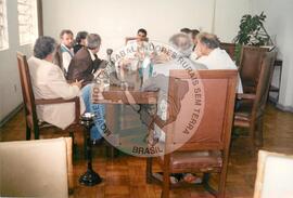 Encontro de Diolinda com personalidades no presídio Carandiru (São Paulo-SP, nov. 1995) [fotografia] / Fotógrafo(a) : [sem autoria] ; Renata Jubram. -- Ref.: BR-SPMST_MST-SN-CIN_AMP_000670-003786-ARV.