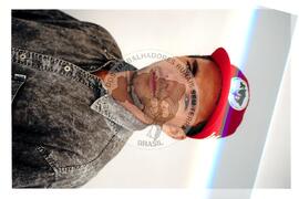 Valmiran (Piauí, jul. 1999) [fotografia] / Fotógrafo(a) : Douglas Mansur. -- Ref.: BR-SPMST_MST-SN-CIN_AMP_001376-010894-LID.