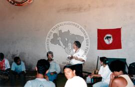 Inauguração da Rádio Comunitária (Itapeva-SP, 28 nov. 2008) [fotografia] / Fotógrafo(a) : Cláudio Foschieira. -- Ref.: BR-SPMST_MST-SN-CIN_AMP_000697-004159-ARV.