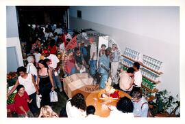 Inauguração 1ª Loja do MST (São Paulo (Estado), 13 jan. 2000) [fotografia] / Fotógrafo(a) : Fernando Braga. -- Ref.: BR-SPMST_MST-SN-CIN_AMP_001034-008211-ELF.