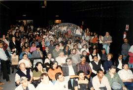 Lançamento da Revista Sem Terra (São Paulo (Estado), 03 jul. 1997) [fotografia] / Fotógrafo(a) : Francisca P. Montejo ; Saulo Pompermayer ; Douglas Mansur ; . -- Ref.: BR-SPMST_MST-SN-CIN_AMP_000692-003922-ARV.