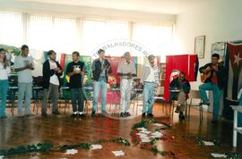 Curso de Relações Internacionais no Centro de Formação Roseli Nunes (São Paulo (Estado), set. 2001) [fotografia] / Fotógrafo(a) : Arquivo MST. -- Ref.: BR-SPMST_MST-SN-CIN_AMP_000856-005685-CUR.