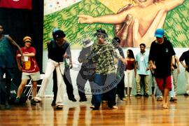 Encontro de Jovens do MST, na Ucicamp, 3o (Campinas-SP, 14 fev. 2001) [fotografia] / Fotógrafo(a) : Paulo Augusto. -- Ref.: BR-SPMST_MST-SN-CIN_AMP_000903-006770-ENJ.