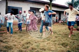 Acampamento do MST [sem identificação] (Promissão-SP, [sem data]) [fotografia] / Fotógrafo(a) : Douglas Mansur. -- Ref.: BR-SPMST_MST-SN-CIN_AMP_000056-000511-ACP.