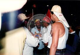 Congresso Nacional do MST, 3o (Distrito Federal (Brasil), 25 jul. 1995) [fotografia] / Fotógrafo(a) : Débora Lerrer. -- Ref.: BR-SPMST_MST-SN-CIN_AMP_000709-004435-CGR.