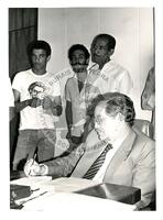 Audiência com o Ministro Nelson Ribeiro MIRAD (Distrito Federal (Brasil), 19 mai. 1985) [fotografia] / Fotógrafo(a) : Railda Herrero. -- Ref.: BR-SPMST_MST-SN-CIN_AMP_000620-003499-ARV.