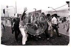 Batalha de Piraporinha (Piraporinha-SP, mai. 1989) [fotografia] / Fotógrafo(a) : Roberto Parizotti. -- Ref.: BR-SPMST_MST-SN-CIN_AMP_001770-012900-VPP.