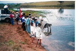 Oficina de Rádio (Pontal de Parapanema-SP, 30 jul. 2001) [fotografia] / Fotógrafo(a) : Mineirinho. -- Ref.: BR-SPMST_MST-SN-CIN_AMP_000693-003955-ARV.