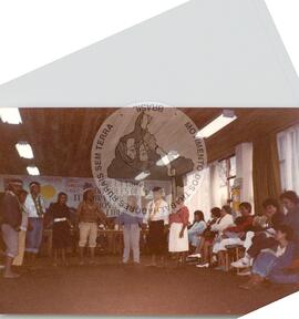 Encontro Latino Americano de Mulheres Campesinas e Indigenas (Colômbia, 28 nov. 1998) [fotografia] / Fotógrafo(a) : Vanderlita. -- Ref.: BR-SPMST_MST-SN-CIN_AMP_001102-009063-RIT.