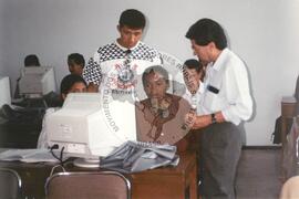 Curso Latino de Comunicação (Equador, fev. 1997) [fotografia] / Fotógrafo(a) : Sally Burch. -- Ref.: BR-SPMST_MST-SN-CIN_AMP_001077-008718-RIT.