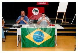 Reunião do 1ª Conselho Político Brasil de Fato (São Paulo (Estado), 14 dez. 2002) [fotografia] / Fotógrafo(a) : Douglas Mansur. -- Ref.: BR-SPMST_MST-SN-CIN_AMP_000674-003828-ARV.