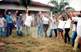 Acampamento do MST [sem identificação] (Promissão-SP, [sem data]) [fotografia] / Fotógrafo(a) : Douglas Mansur. -- Ref.: BR-SPMST_MST-SN-CIN_AMP_000056-000518-ACP.