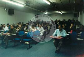 Seminário para Jornalistas e Estudantes (São Paulo-SP, 10 mai. 2001) [fotografia] / Fotógrafo(a) : Cásper Líbero. -- Ref.: BR-SPMST_MST-SN-CIN_AMP_000157-001133-ACS.