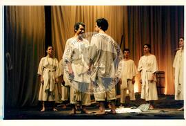 Teatro "Morte e Vida Severina" (São Paulo (Estado), 03 ago. 1996) [fotografia] / Fotógrafo(a) : Douglas Mansur ; Arquivo MST. -- Ref.: BR-SPMST_MST-SN-CIN_AMP_000811-005343-CUL.