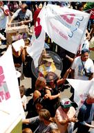 Protesto da Educação (Distrito Federal (Brasil), 06 out. 1999) [fotografia] / Fotógrafo(a) : Douglas Mansur. -- Ref.: BR-SPMST_MST-SN-CIN_AMP_000583-003250-AMT.