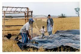 Acampamento "Guarantã" (São Paulo (Estado), jul. 1998) [fotografia] / Fotógrafo(a) : Douglas Mansur. -- Ref.: BR-SPMST_MST-SN-CIN_AMP_000045-000231-ACP.