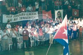 Encontro Estadual do MST, 10o (Belo Horizonte-MG, jan. 2002) [fotografia] / Fotógrafo(a) : Gildo Alves ; Pascoal August. -- Ref.: BR-SPMST_MST-SN-CIN_AMP_000932-007263-ENC.