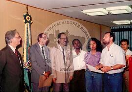 Audiência com o Presidente Itamar Franco (Distrito Federal (Brasil), 02 fev. 1993) [fotografia] / Fotógrafo(a) : Cassiana Caparelli. -- Ref.: BR-SPMST_MST-SN-CIN_AMP_000630-003555-ARV.
