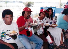 Chegada da Marcha Popular à Brasília (Brasília-DF, 07 out. 1999) [fotografia] / Fotógrafo(a) : Douglas Mansur. -- Ref.: BR-SPMST_MST-SN-CIN_AMP_001400-011213-MAC.