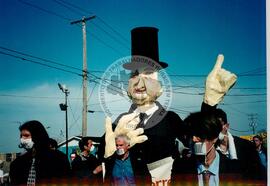 Protesto (Quebec (Canadá), 21 abr. 2001) [fotografia] / Fotógrafo(a) : Maísa Mendonça. -- Ref.: BR-SPMST_MST-SN-CIN_AMP_001057-008566-RIT.