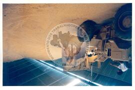 Produção no assentamento (Miscêlenia-SP, [sem data]) [fotografia] / Fotógrafo(a) : Douglas Mansur. -- Ref.: BR-SPMST_MST-SN-CIN_AMP_001972-015132-PDU.