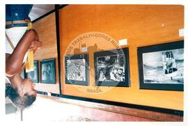 Semana Nacional de Cultura Brasileira e Reforma Agrária (Rio de Janeiro-RJ, 18 mar. 2002) [fotografia] / Fotógrafo(a) : Luciney Martins. -- Ref.: BR-SPMST_MST-SN-CIN_AMP_001821-013654-NDT.