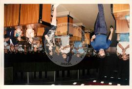 Consulta Popular (Itaci-SP, 08 dez. 1997) [fotografia] / Fotógrafo(a) : Douglas Mansur. -- Ref.: BR-SPMST_MST-SN-CIN_AMP_001951-014770-SPR.