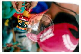 Semana Nacional de Cultura Brasileira e Reforma Agrária (Rio de Janeiro-RJ, 18 mar. 2002) [fotografia] / Fotógrafo(a) : João Laet. -- Ref.: BR-SPMST_MST-SN-CIN_AMP_001811-013120-NDT.