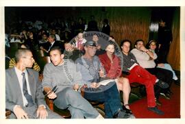 Lançamento da Exposição "Terra" (São Paulo (Estado), 10 abr. 1997) [fotografia] / Fotógrafo(a) : Douglas Mansur. -- Ref.: BR-SPMST_MST-SN-CIN_AMP_001030-008167-ELF.