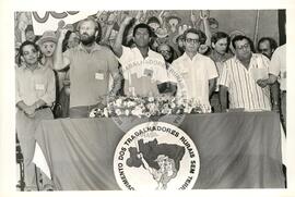 Congresso Nacional do MST, 2o (Distrito Federal (Brasil), 08 mai. 1990) [fotografia] / Fotógrafo(a) : Carlos Carvalho ; Douglas Mansur. -- Ref.: BR-SPMST_MST-SN-CIN_AMP_000702-004206-CGR.