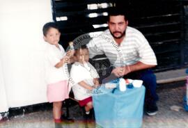 Delegação do MST em Cuba – 40º Aniversário da ANAP (Cuba, 15 mai. 1999) [fotografia] / Fotógrafo(a) : Nilton Viana. -- Ref.: BR-SPMST_MST-SN-CIN_AMP_001043-008376-RIT.