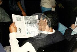 Lançamento da Revista Sem Terra (São Paulo (Estado), 03 jul. 1997) [fotografia] / Fotógrafo(a) : Francisca P. Montejo ; Saulo Pompermayer ; Douglas Mansur ; . -- Ref.: BR-SPMST_MST-SN-CIN_AMP_000692-003933-ARV.