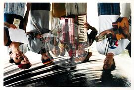 Semana Nacional de Cultura Brasileira e Reforma Agrária (Rio de Janeiro-RJ, 18 mar. 2002) [fotografia] / Fotógrafo(a) : Luciney Martins. -- Ref.: BR-SPMST_MST-SN-CIN_AMP_001823-013800-NDT.