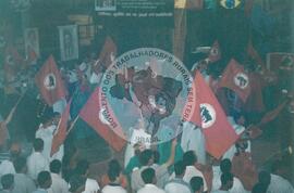 Encontro Estadual do MST, 10o (Belo Horizonte-MG, jan. 2002) [fotografia] / Fotógrafo(a) : Gildo Aguiar. -- Ref.: BR-SPMST_MST-SN-CIN_AMP_000935-007332-ENC.