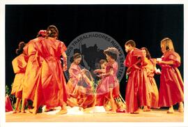 Semana Nacional de Cultura Brasileira e Reforma Agrária (Rio de Janeiro-RJ, 18 mar. 2002) [fotografia] / Fotógrafo(a) : Luciney Martins. -- Ref.: BR-SPMST_MST-SN-CIN_AMP_001814-013288-NDT.