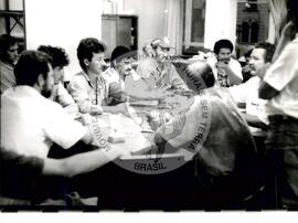 Mst em várias audiências com governadores e deputados (Porto Alegre-RS, [sem data]) [fotografia] / Fotógrafo(a) : Arquivo MST ; Júlio Covello. -- Ref.: BR-SPMST_MST-SN-CIN_AMP_000664-003719-ARV.