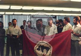 Audiência com o Presidente Itamar Franco (Distrito Federal (Brasil), 02 fev. 1993) [fotografia] / Fotógrafo(a) : Cassiana Caparelli. -- Ref.: BR-SPMST_MST-SN-CIN_AMP_000630-003544-ARV.