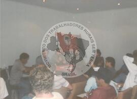 Negociação do INCRA (Distrito Federal (Brasil), [sem data]) [fotografia] / Fotógrafo(a) : [sem autoria]. -- Ref.: BR-SPMST_MST-SN-CIN_AMP_000646-003668-ARV.